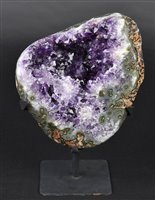 Lot 212 - Amethyst Geode