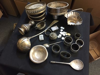 Lot 126 - Mixed Silver. A collection of silver including an 18th mote spoon