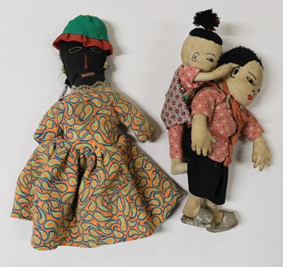 Lot 480 - Dolls. A primitive wooden doll on plinth, possibly South American, 19th century