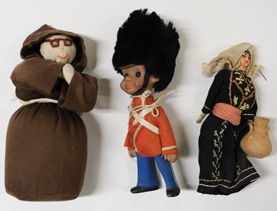 Lot 480 - Dolls. A primitive wooden doll on plinth, possibly South American, 19th century