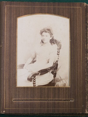 Lot 21 - Cartes de Visite. 17 Victorian albums, circa 1860s/1880s