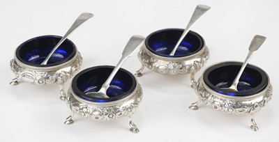 Lot 771 - Salts. A set of four Edwardian silver salts by John Sherwood & Sons, Birmingham 1902