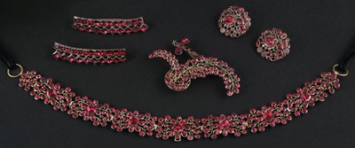 Lot 800 - Jewellery Parure. A fine garnet suite, 18th century