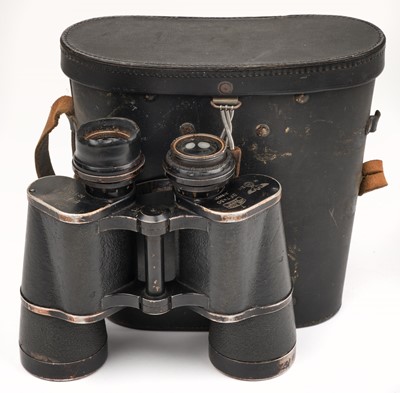 Lot 441 - Kriegsmarine. A pair of WWII German Kriegsmarine 7 x 50 binoculars by Carl Zeiss