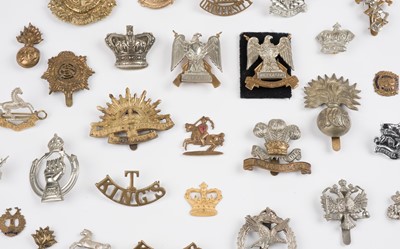 Lot 398 - British cap badges. A mixed collection of British regimental badges