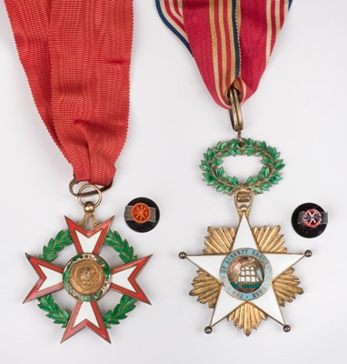 Lot 658 - World Orders. An unattributed collection of Orders and Medals