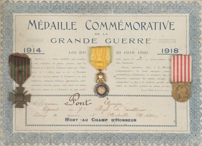 Lot 656 - Three: Private R.H. Greaves, West Yorkshire Regiment