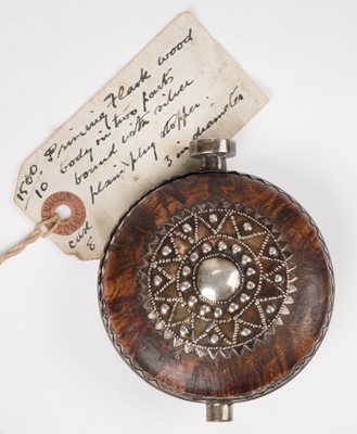 Lot 461 - Powder flask. A continental Mulberry wood priming flask, 19th century [?]