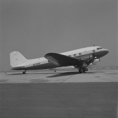 Lot 8 - Aviation negatives. Black and white negatives, circa 1934-2002, approximately 24,500