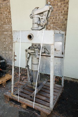 Lot 266 - Vickers Valiant. Landing gear, nosewheel undercarriage leg, circa 1950s