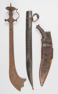 Lot 514 - Indo-Persian. A Nepalese kora, 19th century and other items
