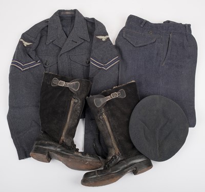 Lot 137 - Flying clothing & miscellaneous. A pair of WWII RAF 1943 Pattern Escape Flying Boots