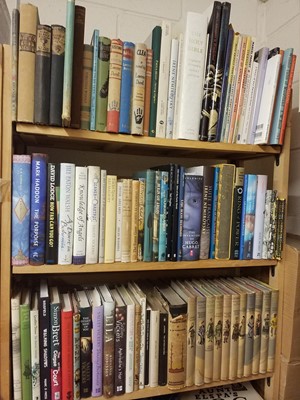 Lot 441 - Fiction. A large collection of mid-20th Century & modern fiction